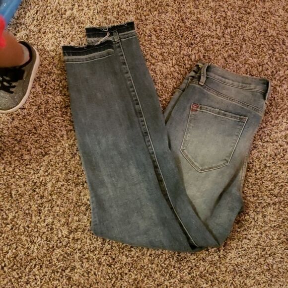 Bdg   - Picture 3 of 7